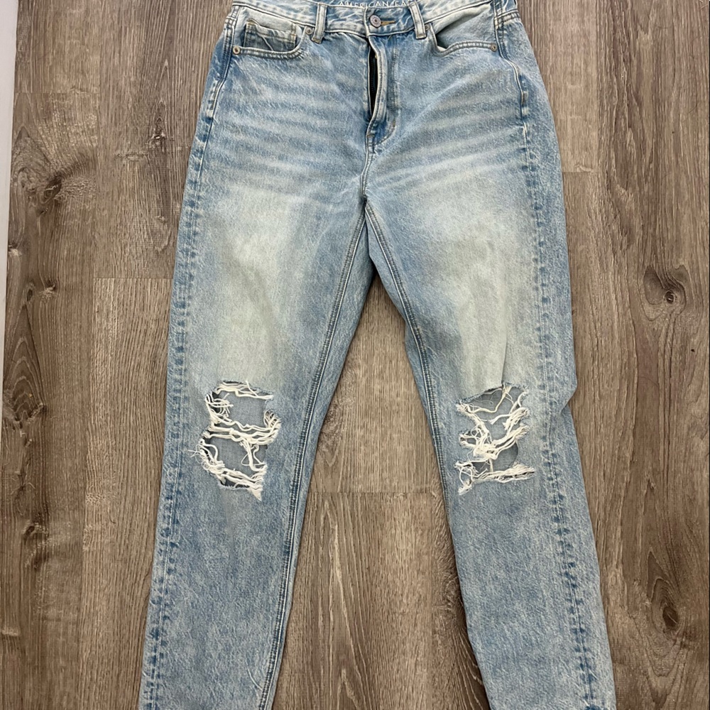 AE Mom Jeans